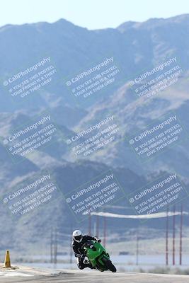 media/Jan-15-2026-Racers Edge (Thu) [[dfebeb70ab]]/3-B Group/Session 1 (Turns 9 and 8)/